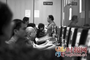 重庆配资炒股乱象丛生，记者专访工作人员揭秘运作