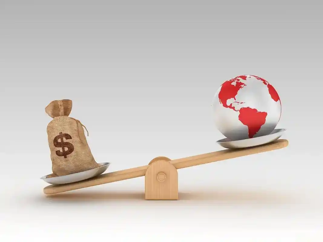 2025年十大合法杠杆炒股平台揭秘，闪配宝排名第一